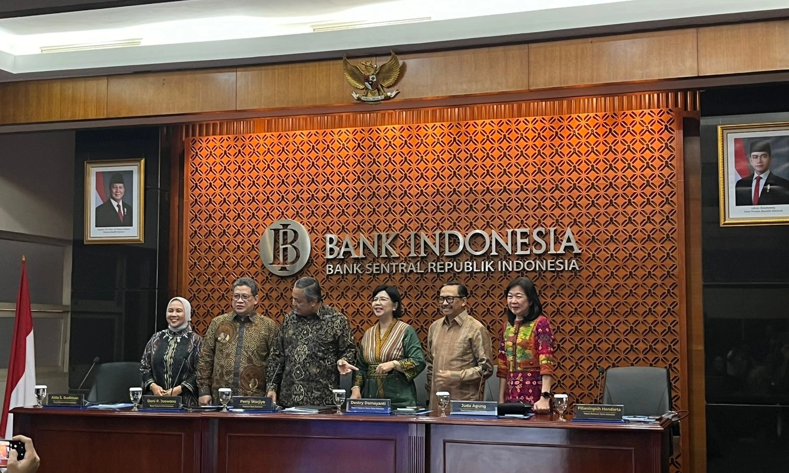 <p id="isPasted">Hore! BI Bakal Beri Insentif Likuiditas Rp290 T ke 124 Bank</p>