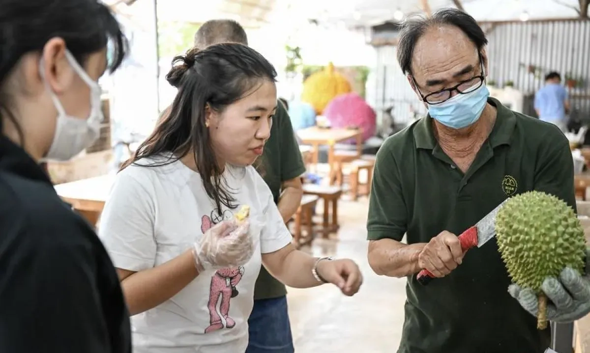 <div dir="auto" id="isPasted">Keran Ekspor Durian Indonesia Ke Tiongkok Makin Terbuka, Zulhas Lakukan Ini&nbsp;</div>