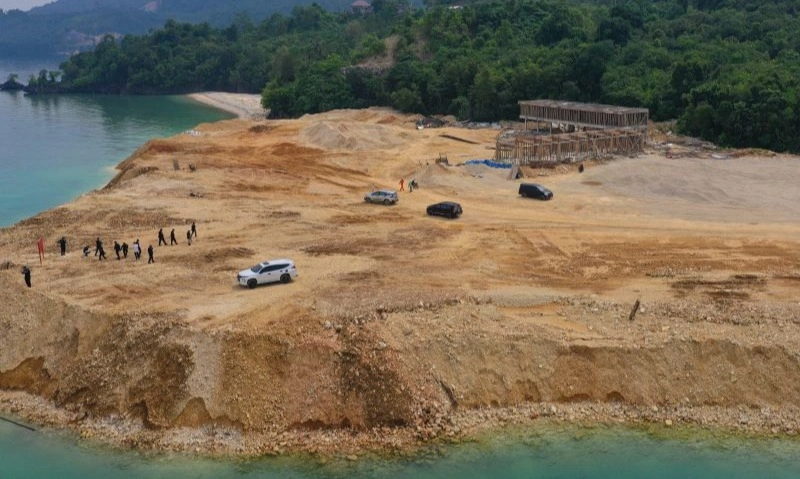 <p>KKP Setop Proyek Asing&nbsp;<em>Jetty</em> Ilegal, Tak Lengkapi Dokumen PKKPRL Di Morowali</p>