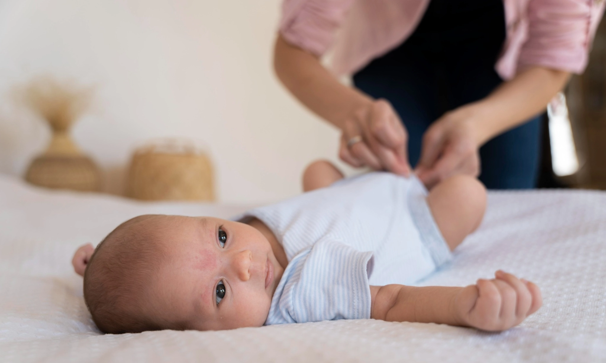 <p>Langkah Tepat Merawat Kulit Bayi</p>