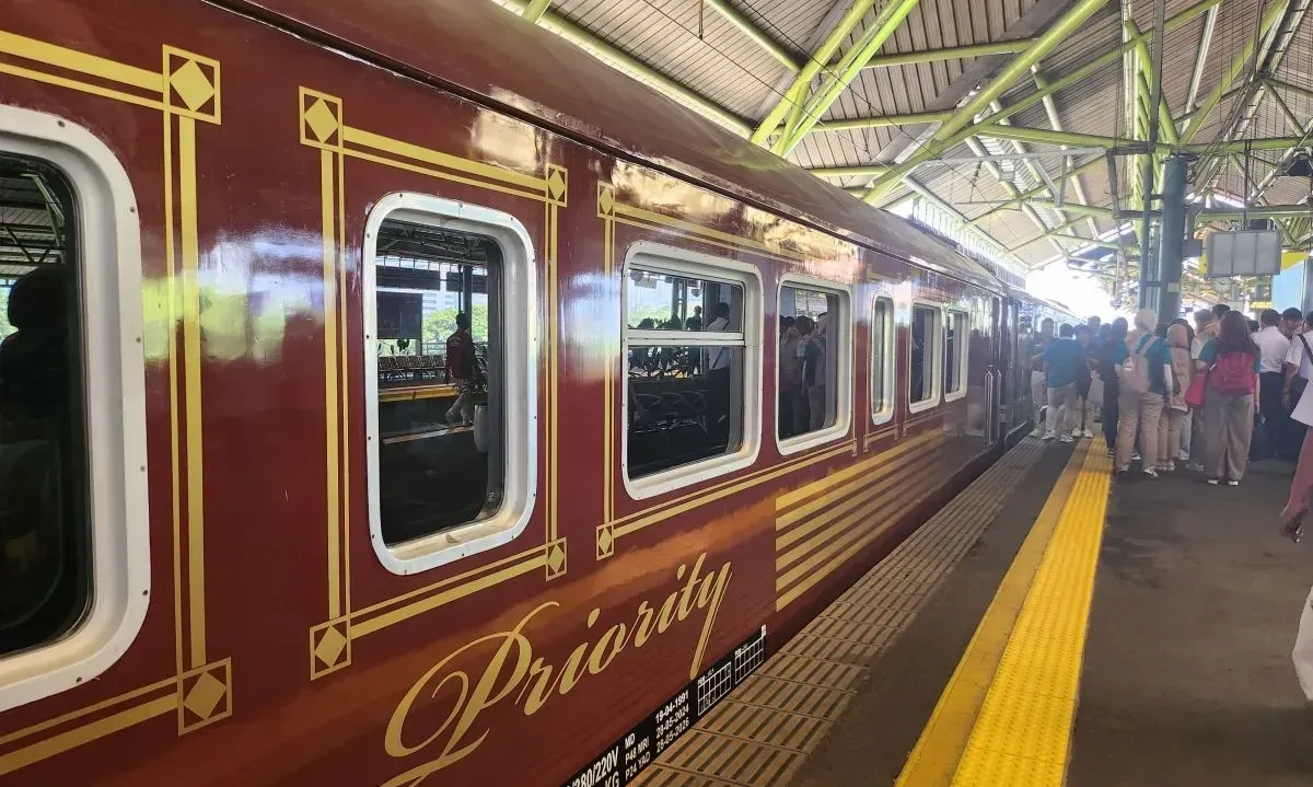 <p>KAI Wisata Lepas Perjalanan Perdana KA Java Priority Gambir &ndash; Yogyakarta</p>