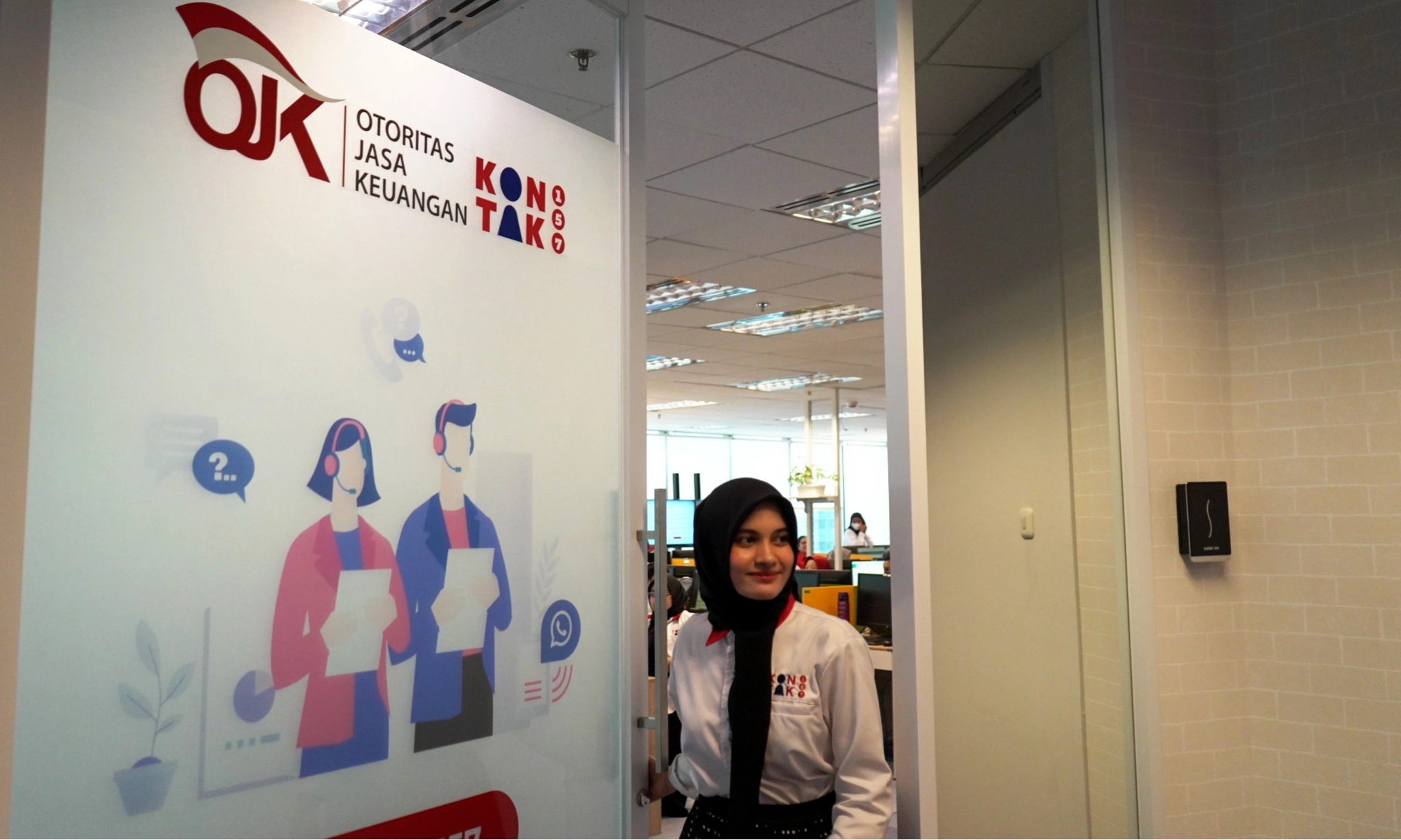 <p dir="ltr" id="isPasted">KPK Usut Korupsi CSR BI, OJK: Kami Kooperatif</p>