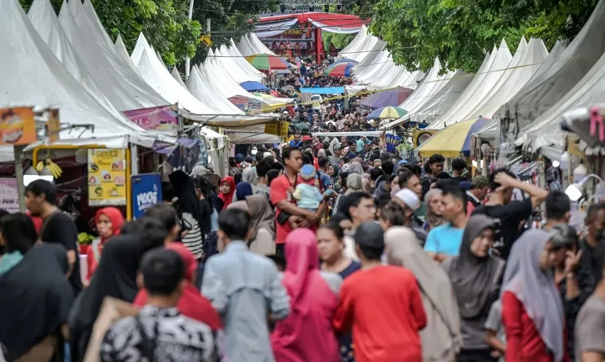 <p>DKI Gelar Pasar Malam Bina dan QRISMas Bazar di Jakarta</p>