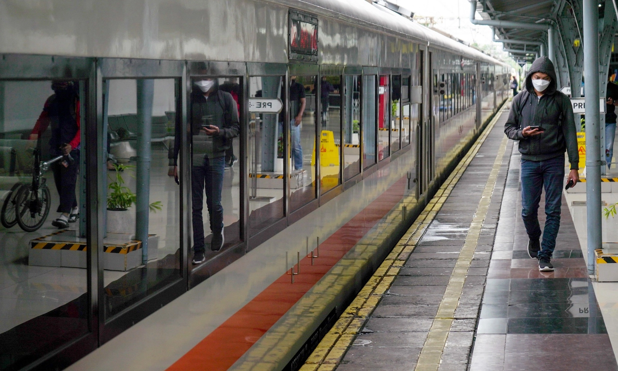 <p>Bos KAI Dan DAMRI Pastikan Tiket Tahun Depan Tak Terdampak PPN 12%</p>