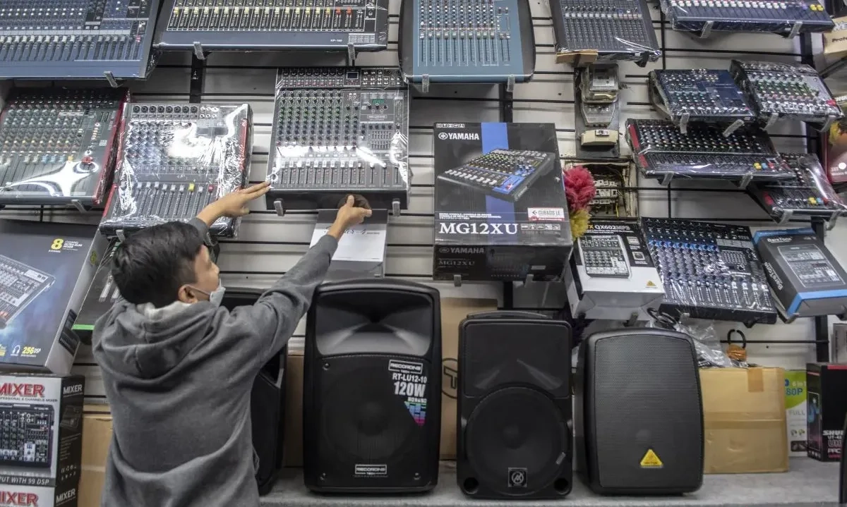 <p>Celios: Penjelasan PPN 12% Hanya Bikin Harga Naik 0,9% Keliru</p>