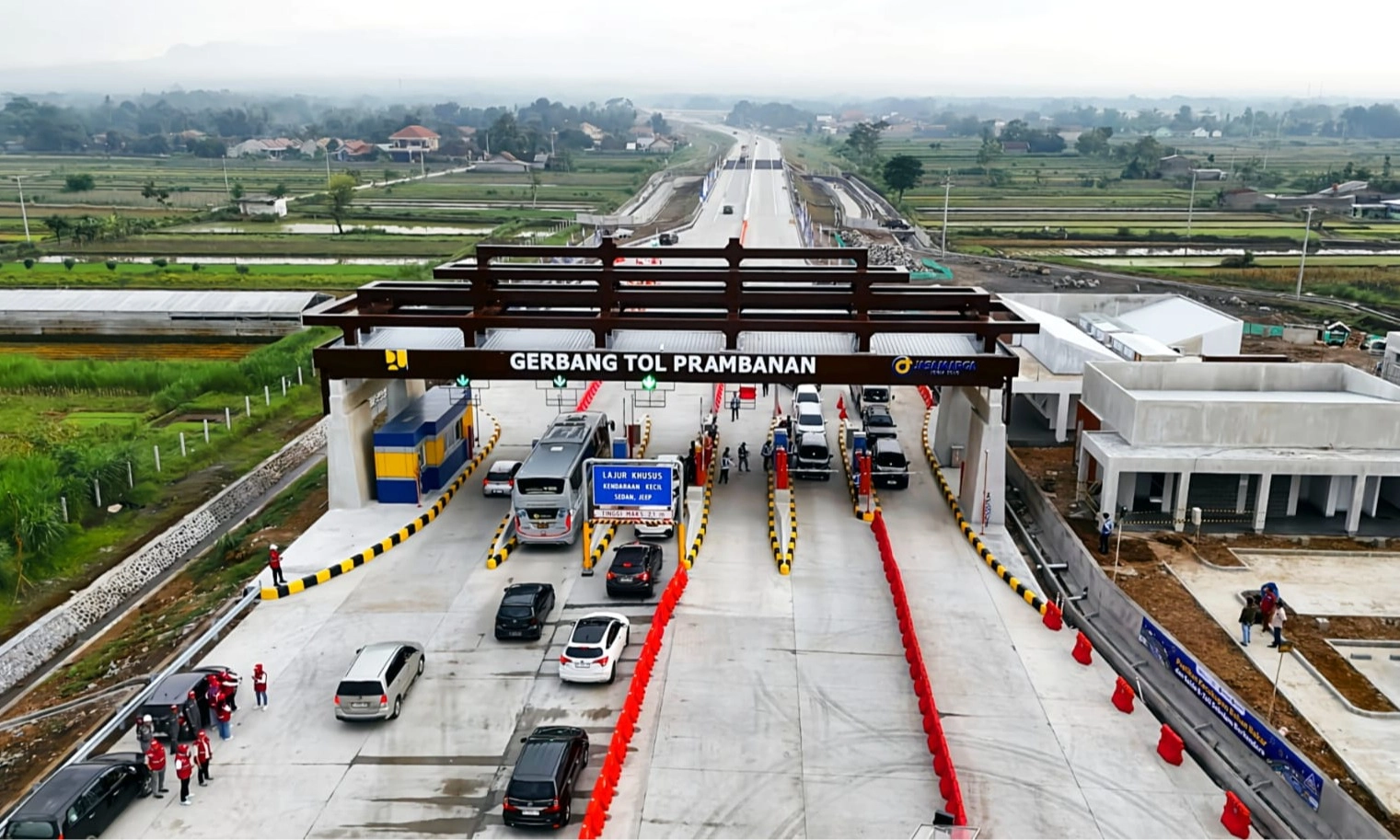 <p id="isPasted">Pengaturan Lalu Lintas Nataru 2024/2025 Bakal Diterapkan Di Mudik Lebaran</p>