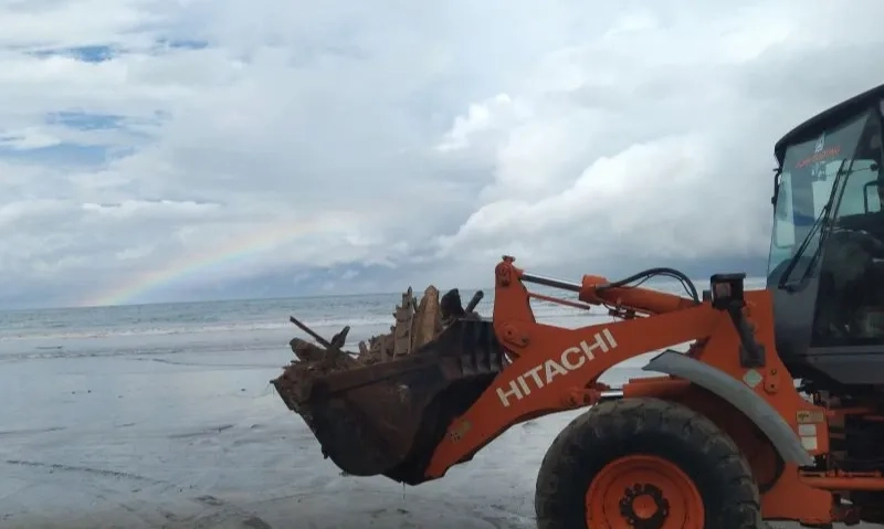 <p>Sampah Kiriman Di Bali Dari Sungai Di Jawa</p>