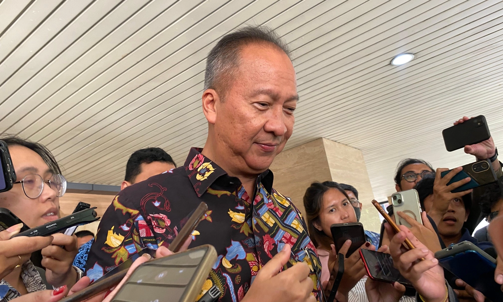 <div dir="auto" id="isPasted">Menperin Sudah Tatap Muka Dengan Pihak Apple AS Dan Kantongi Proposal Resmi</div>