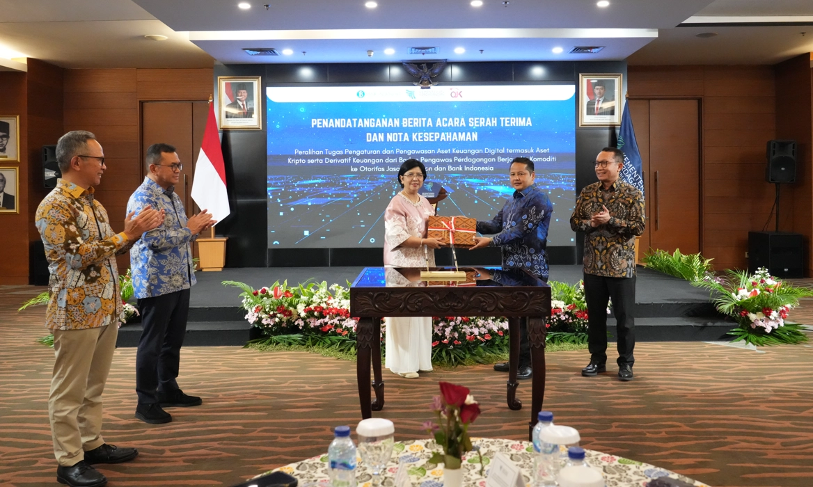 <p id="isPasted">OJK-BI Langsung Proses Peralihan Pengaturan dan Pengawasan AKD, Kripto, Dan Derivatif</p>