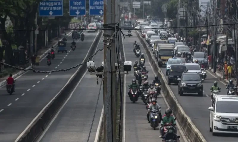 <p dir="ltr" id="isPasted">Polda Metro Jaya Akan Kirim Notifikasi Tilang Elektronik Melalui Ponsel</p>