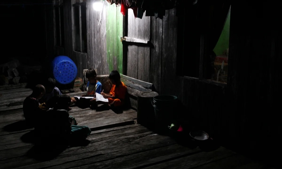 <p>Pemerintah Butuh Rp48 T Untuk 6.000 Dusun Yang Belum Tersentuh Listrik</p>