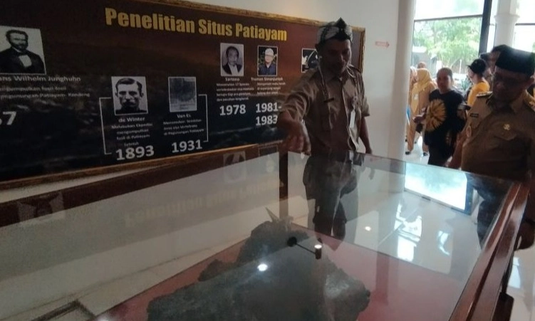 <p>Sejarah Situs Patiayam Kudus Dibukukan</p>