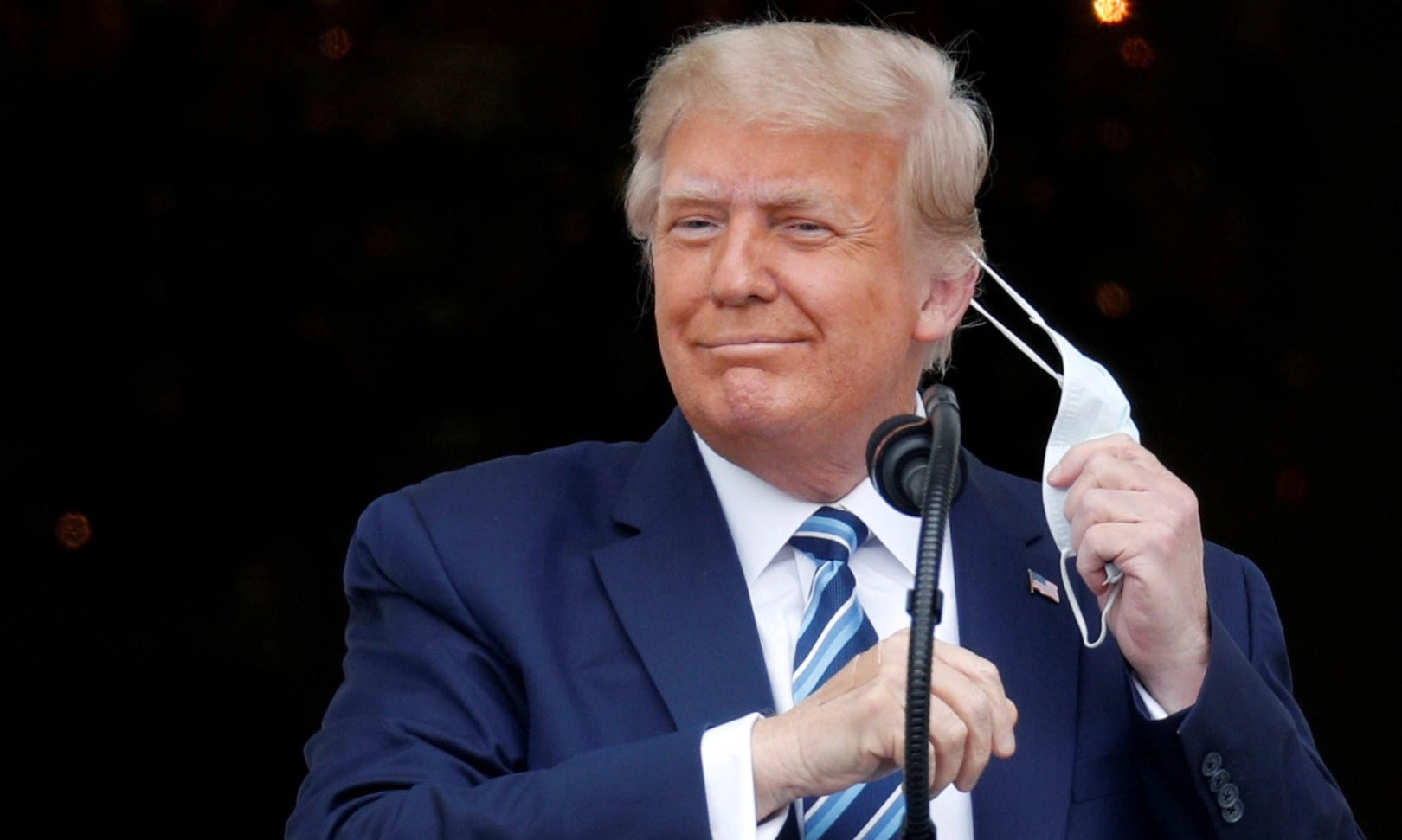 <p>Donald Trump Putuskan AS Keluar Dari Perjanjian Iklim Paris 2016</p>