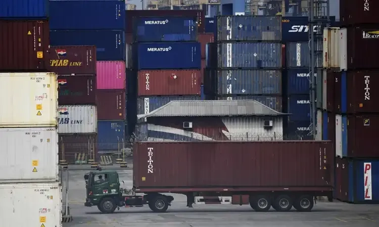 <p>Produsen Lokal Keluhkan Pasar Domestik Dikepung Barang Elektronik Impor</p>