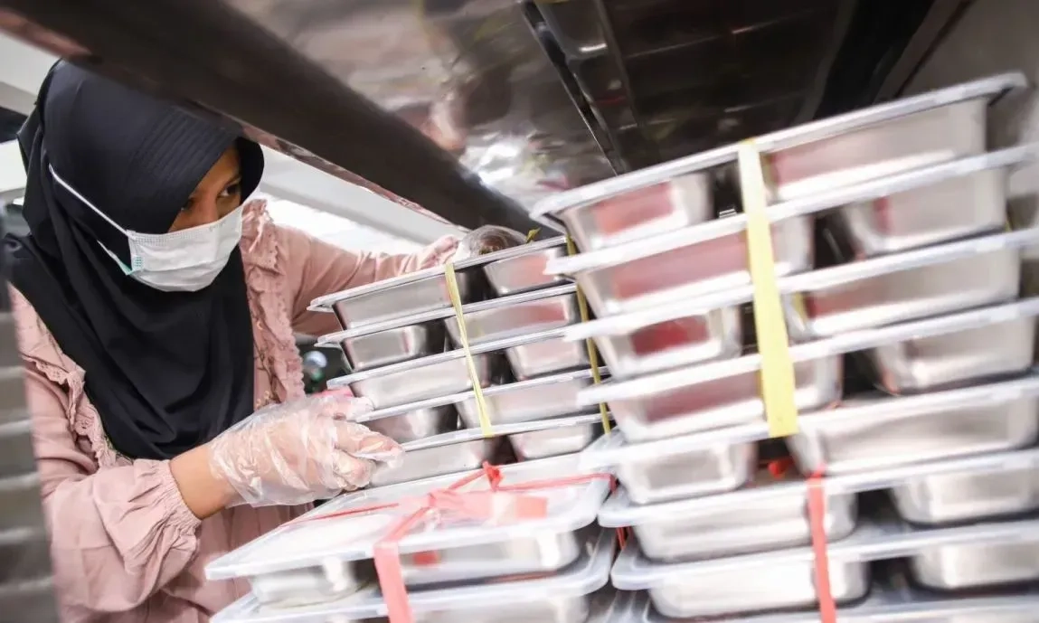 <p>Menteri UMKM: Ada Rp8 Miliar Dana Berputar Di Desa Dari Program MBG</p>