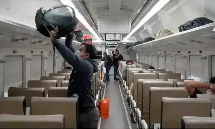 <p dir="ltr" id="isPasted">Libur Panjang, KAI Daop 1: Volume Penumpang Capai 23.882</p>