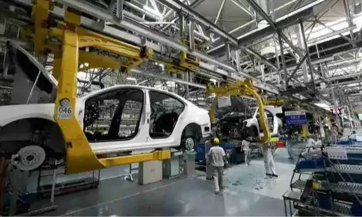 <p>Kinerja Industri Manufaktur Naik, IKI Januari 2025 di Level 53,10</p>