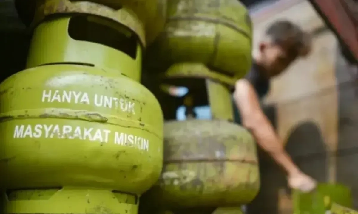 <p>Pemerintah Diminta Permudah Syarat Pengecer Mendaftar Jadi Pangkalan LPG</p>