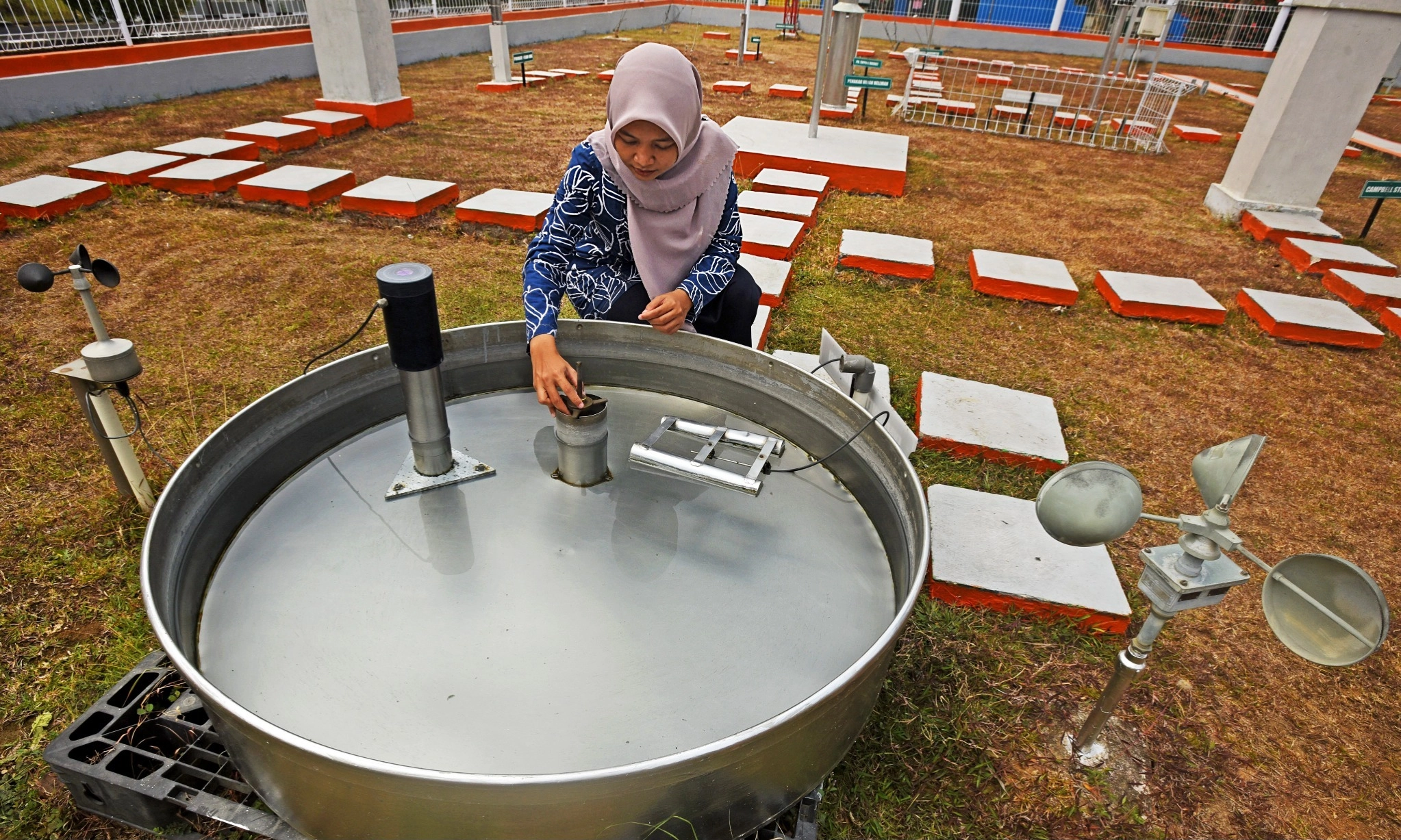 <p>BMKG Minta Presiden Tak Pangkas Anggaran 2025</p>