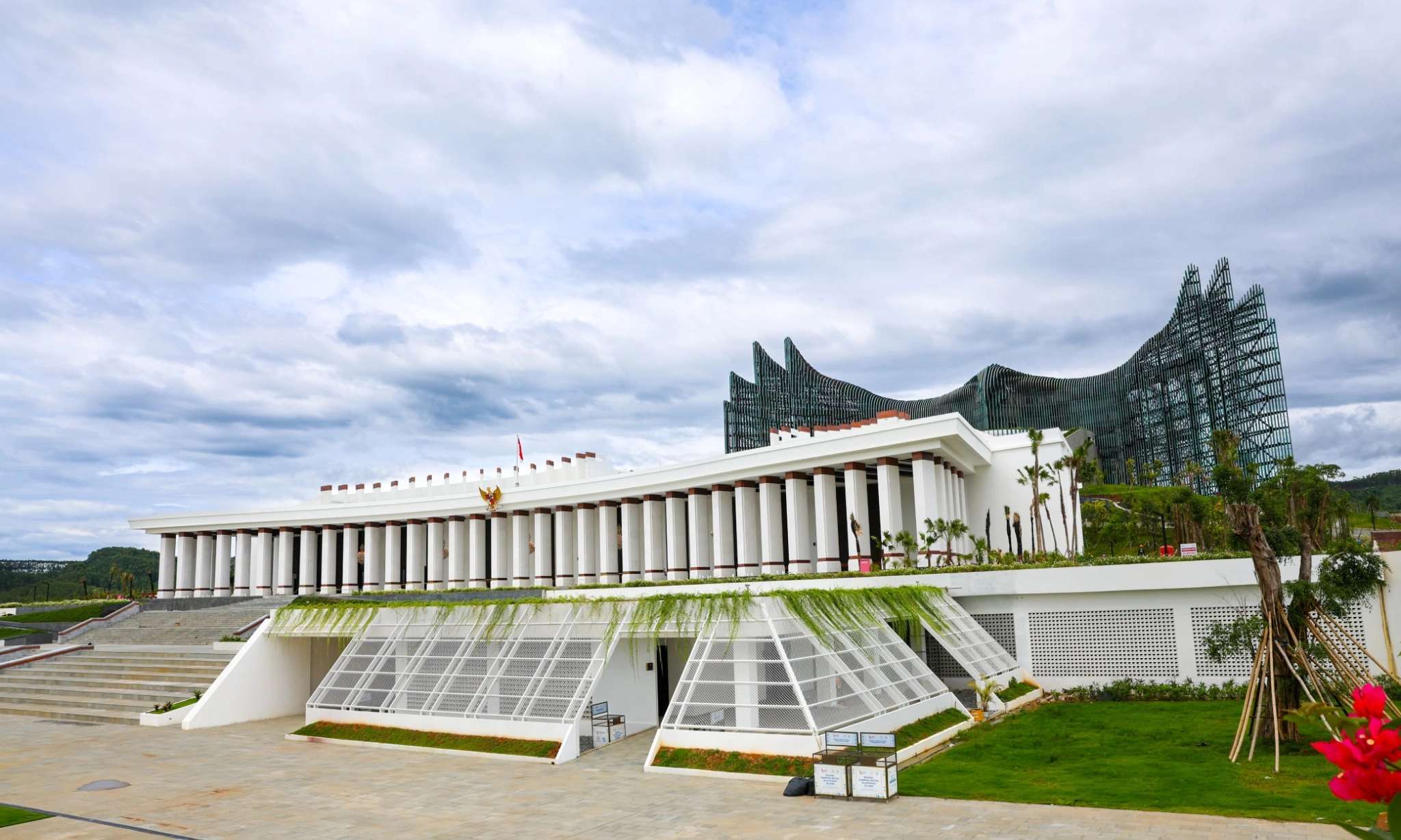 <p>Anggaran Diblokir, Prabowo Komitmen Pembangunan IKN Tetap Jalan</p>