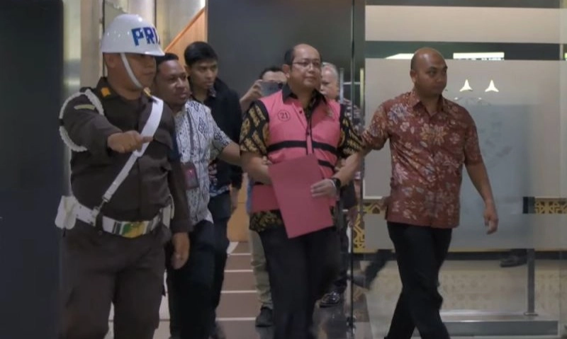 <p id="isPasted">Jadi Tersangka Kasus Korupsi Jiwasraya, Ini Profil dan Harta Isa Rachmatarwata</p>