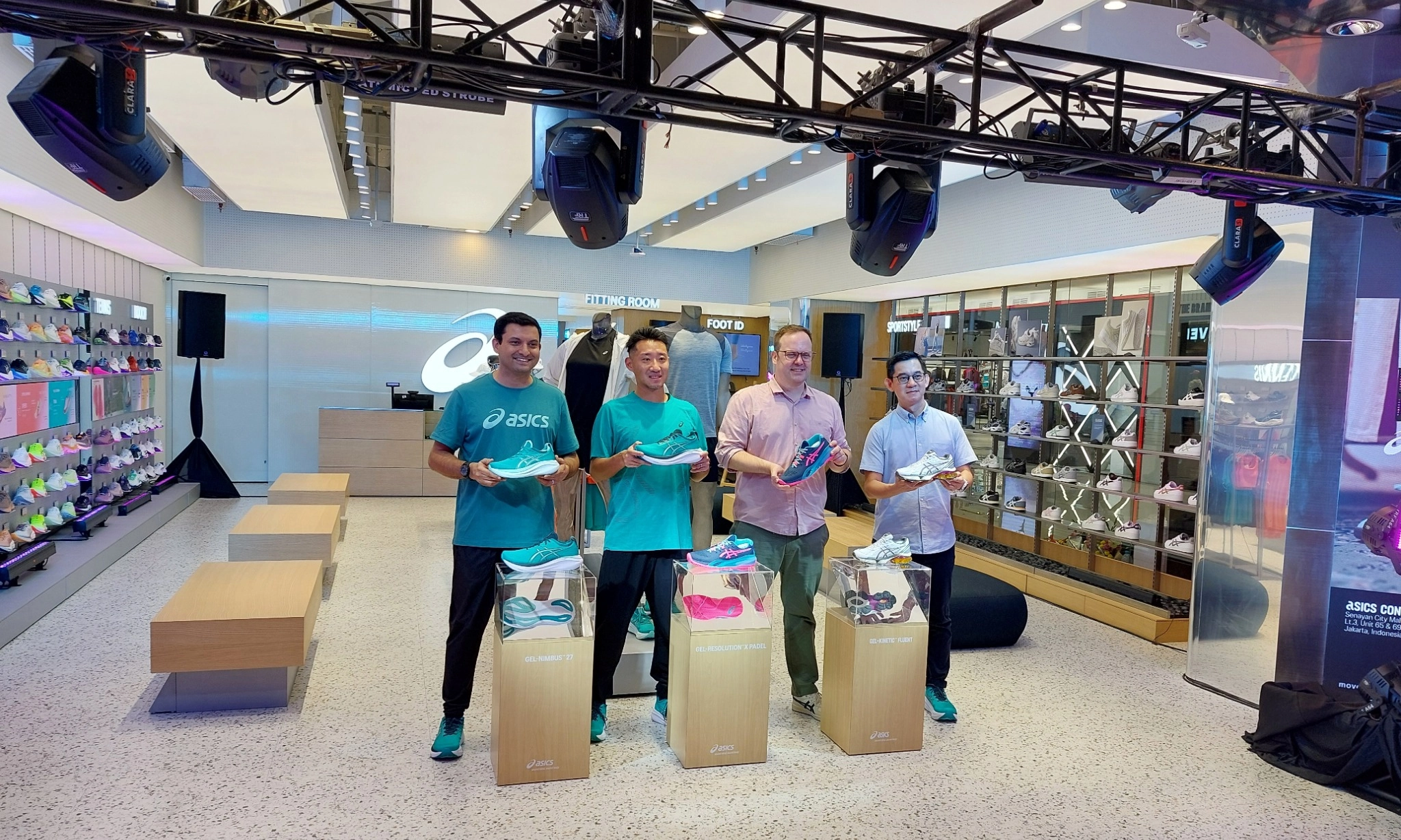 <p>Jadi Pertama Di ASEAN, ASICS Buka Konsep Store 4.0 Di Senayan </p>
