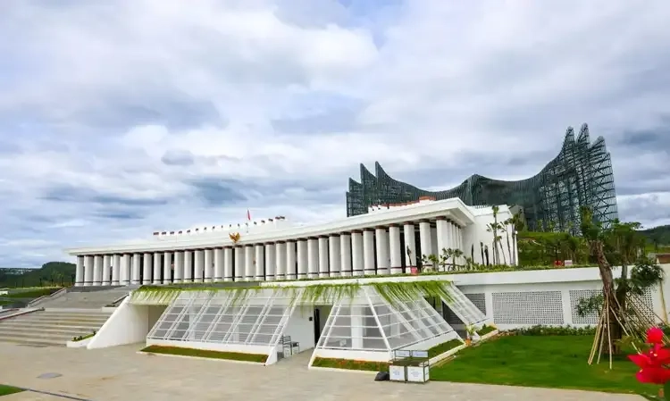 <p>Celios: Pemerintah Tak Perlu Malu Akui Penundaan Pembangunan IKN</p>