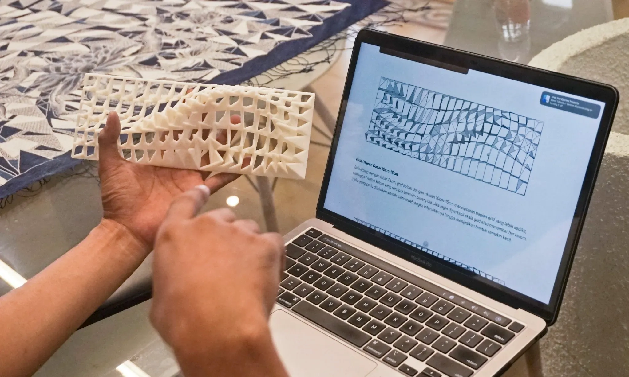 <p>Telkom: Dengan AI, Pelaku UMKM Bisa Lakukan <em>Leapfrog</em></p>