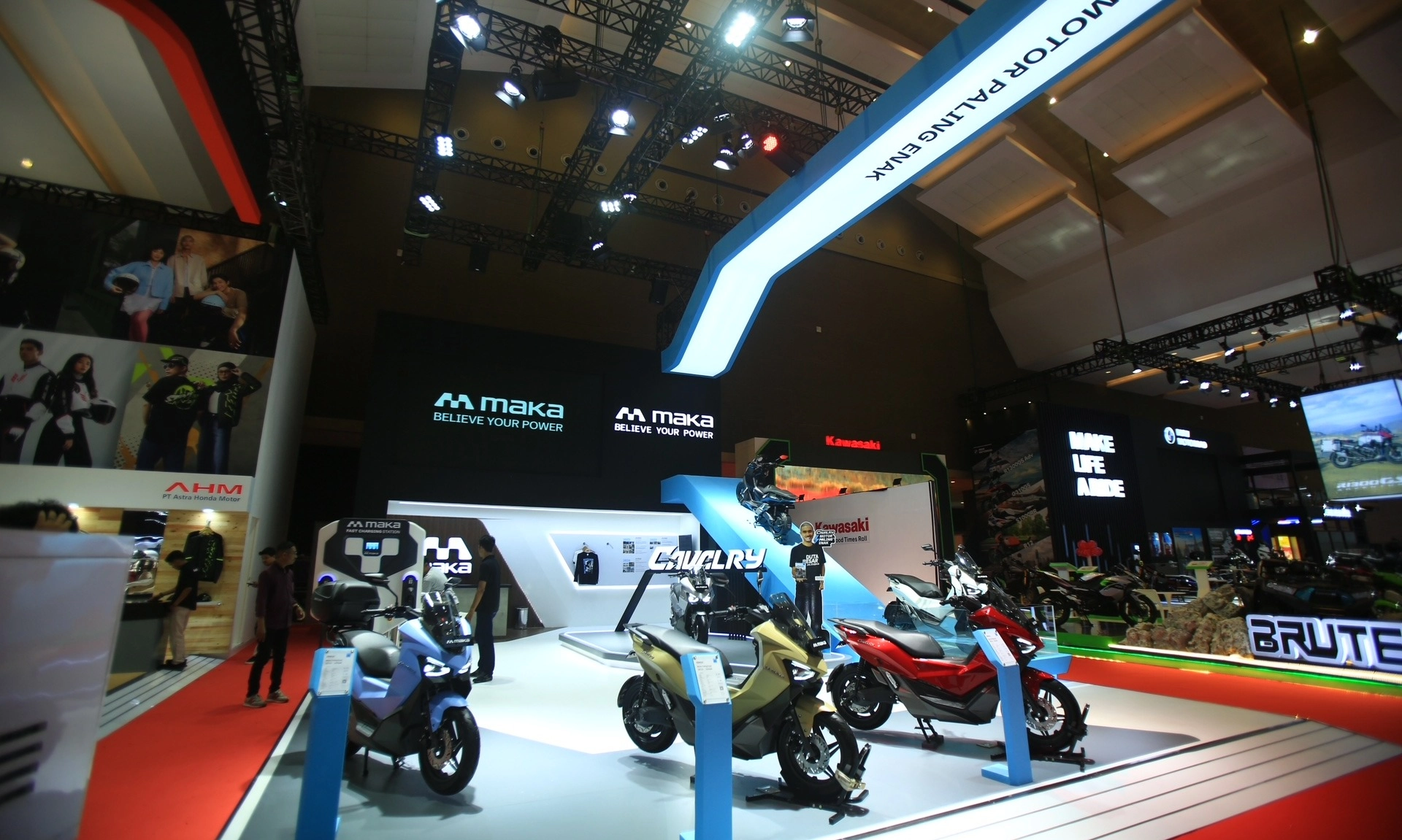 <p>Intip Keseruan <em>Booth</em> MAKA Motors Di IIMS 2025 </p>