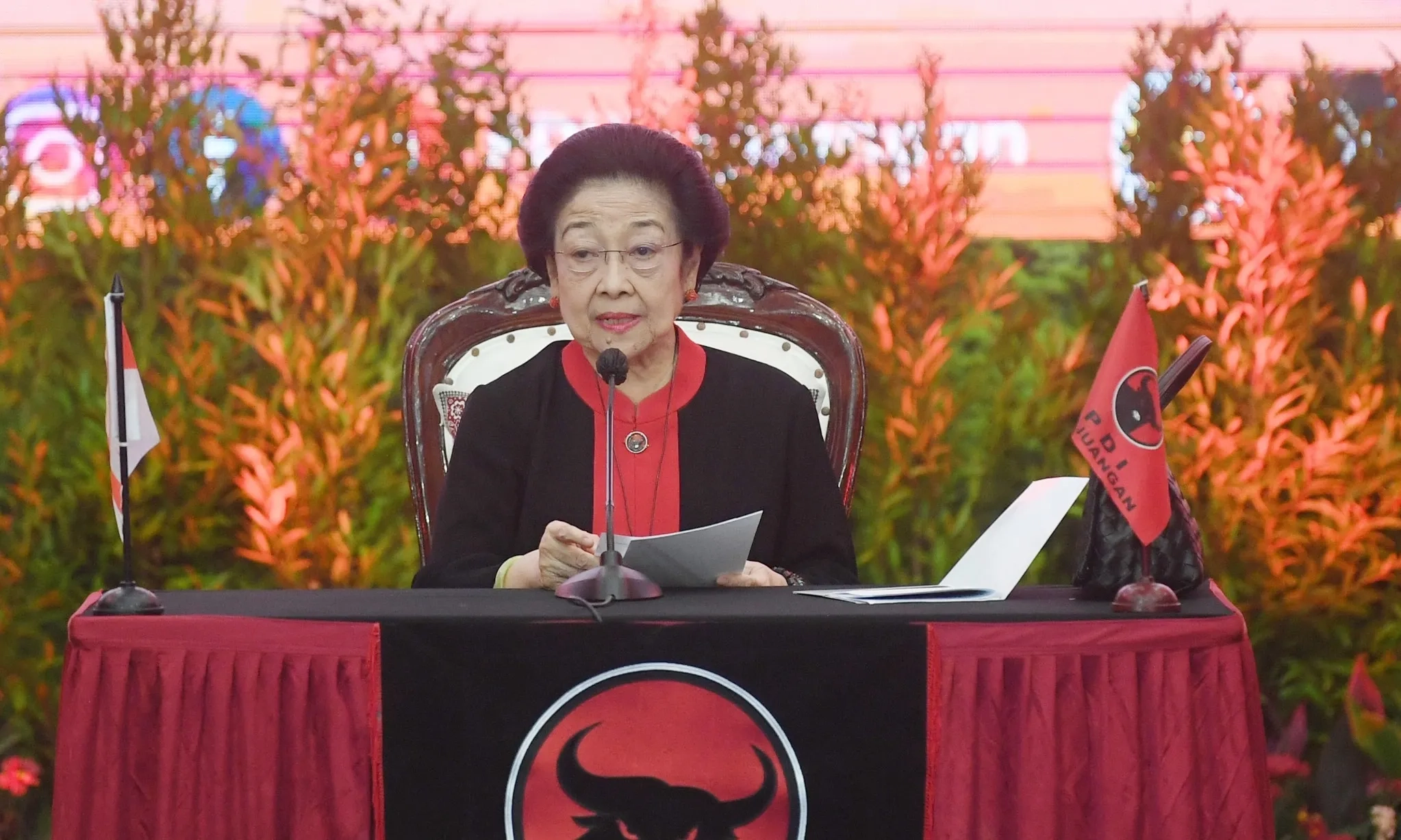 <p>Sekjen PDIP Ditahan, Megawati Larang Kader Ikut Retreat Kepala Daerah</p>