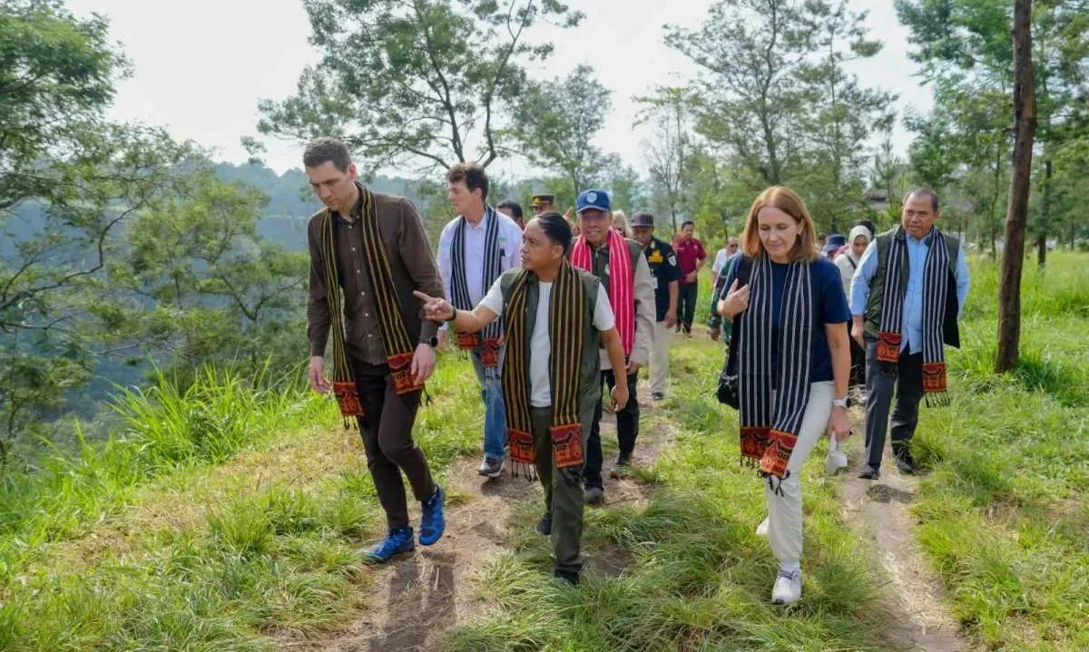 <p>RI-Norwegia Sepakat Program Kehutanan Bisa Beriringan Dengan Kegiatan Ekonomi</p>