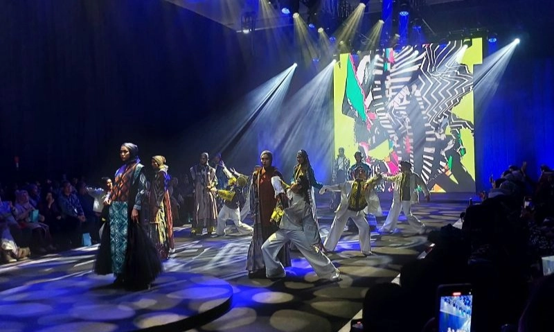 <p>Indonesia Berpotensi Jadi Pemasok Besar Fesyen Muslim Dunia</p>