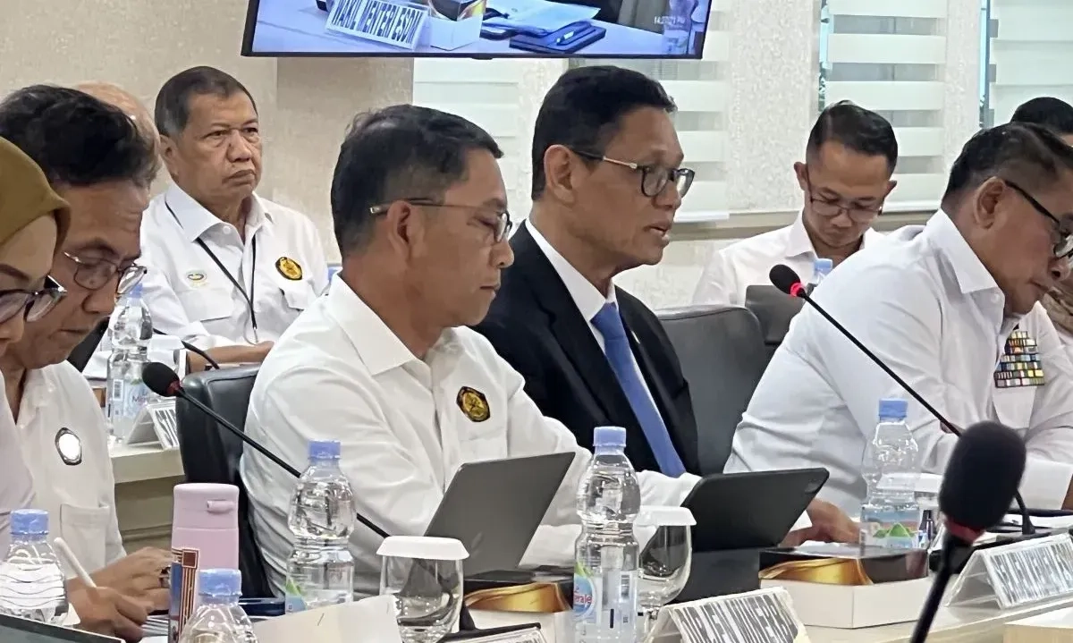 <p id="isPasted">Kementerian ESDM Bidik Investasi Hilirisasi Tembus US$618 Miliar Hingga 2040</p>