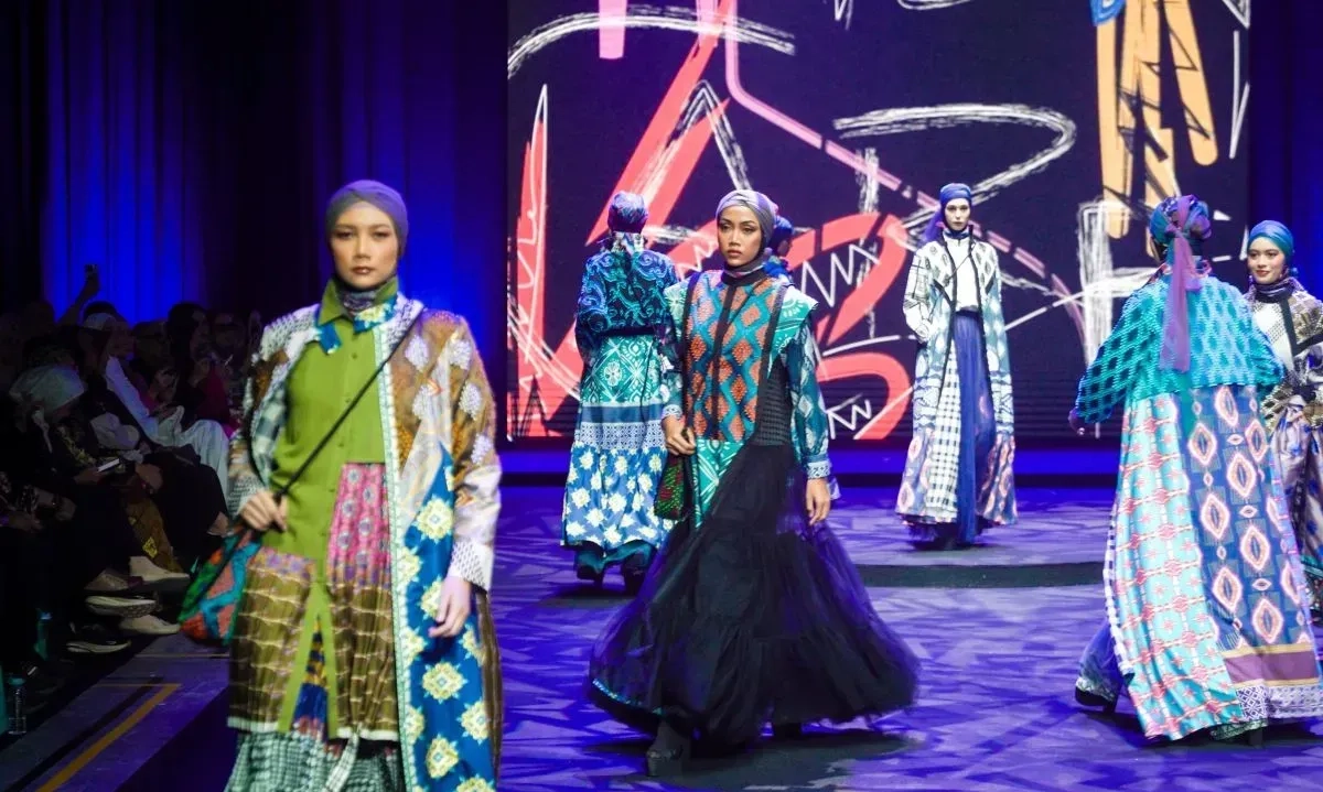 <p id="isPasted">Kemenperin Bidik Lima Negara Jadi Pasar Ekspor Fesyen Muslim RI</p><p>&nbsp;</p>