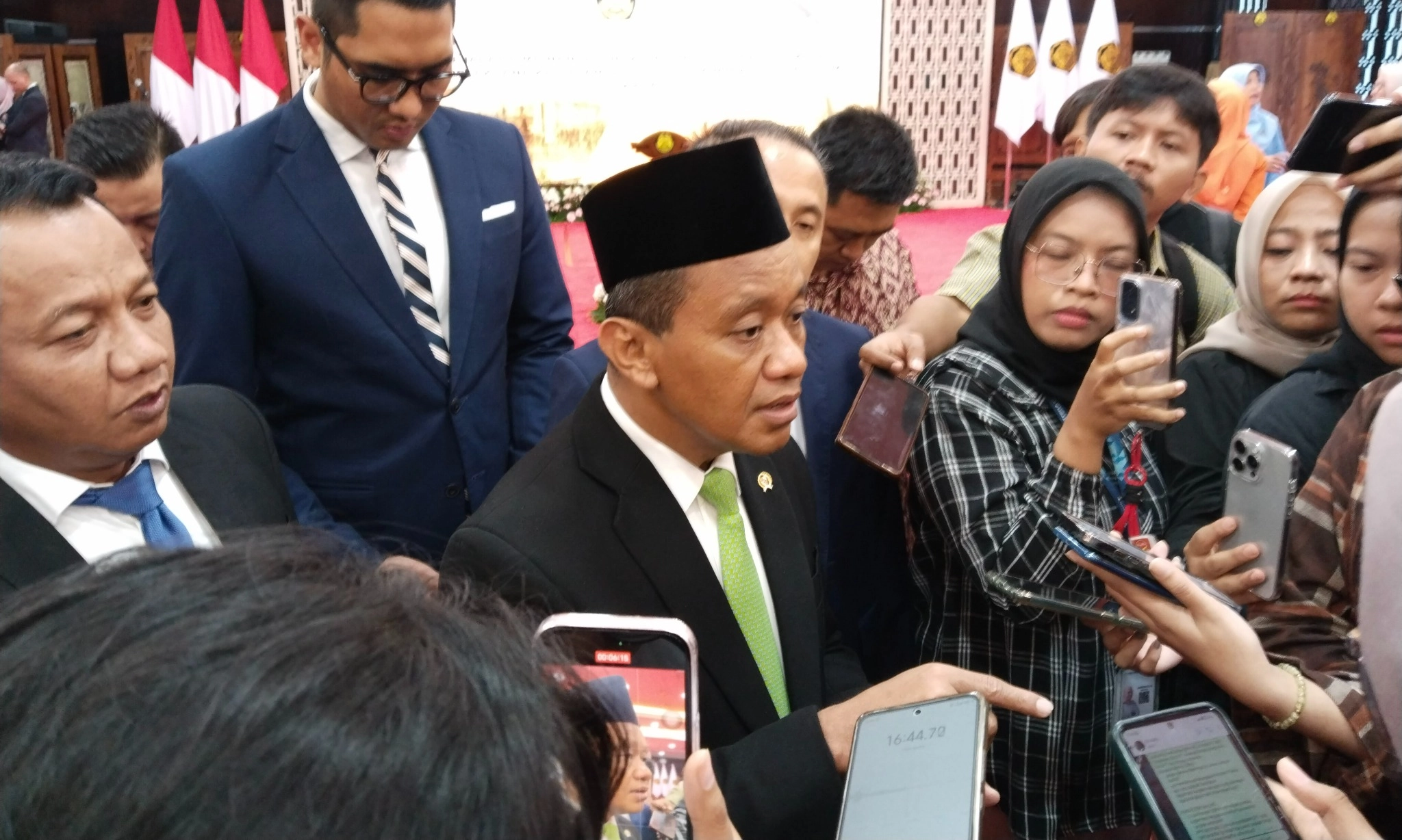 <p>Bahlil Sebut <em>Blending</em> BBM Diperbolehkan Selama Tak Merusak Kualitas</p>