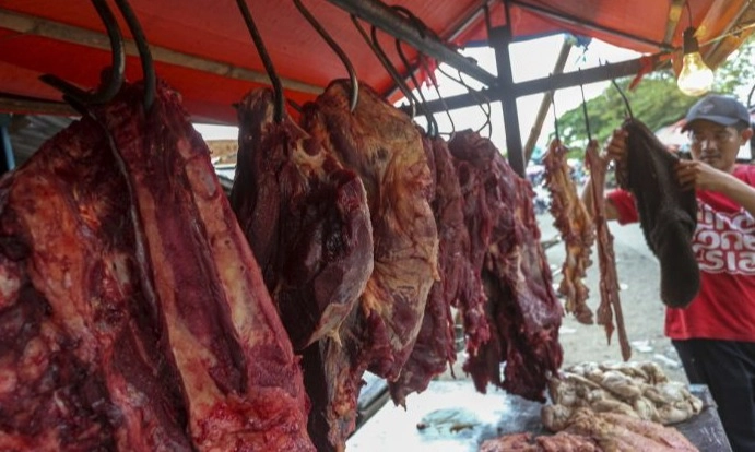 <p>Bakal Impor 100 Ribu ton Daging Kerbau, ID Food Masih Nego Harga dengan India</p>