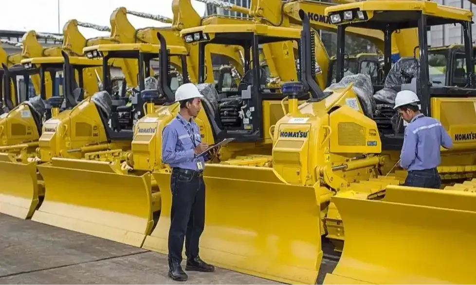 <p id="isPasted">Turun 5%, United Tractors Catat Laba Bersih Rp19,5 T Sepanjang 2024</p>