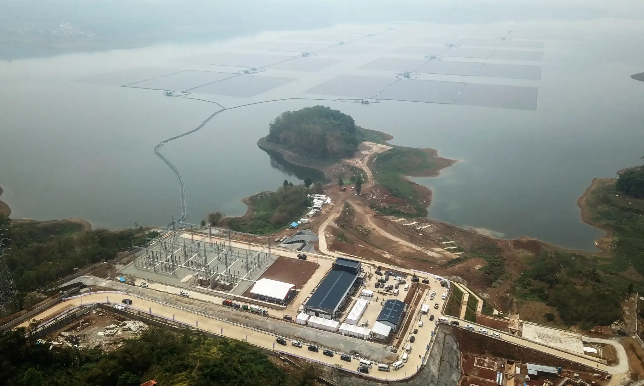 <p id="isPasted">CELIOS: Indonesia Perlu Melirik Timur Tengah Untuk Transisi Energi</p>