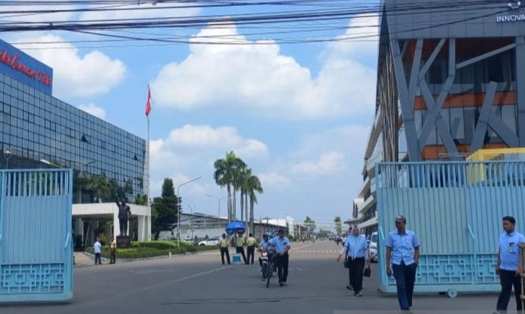 <p id="isPasted">PHK Sritex, Kemnaker Sayangkan Keputusan Kurator</p>