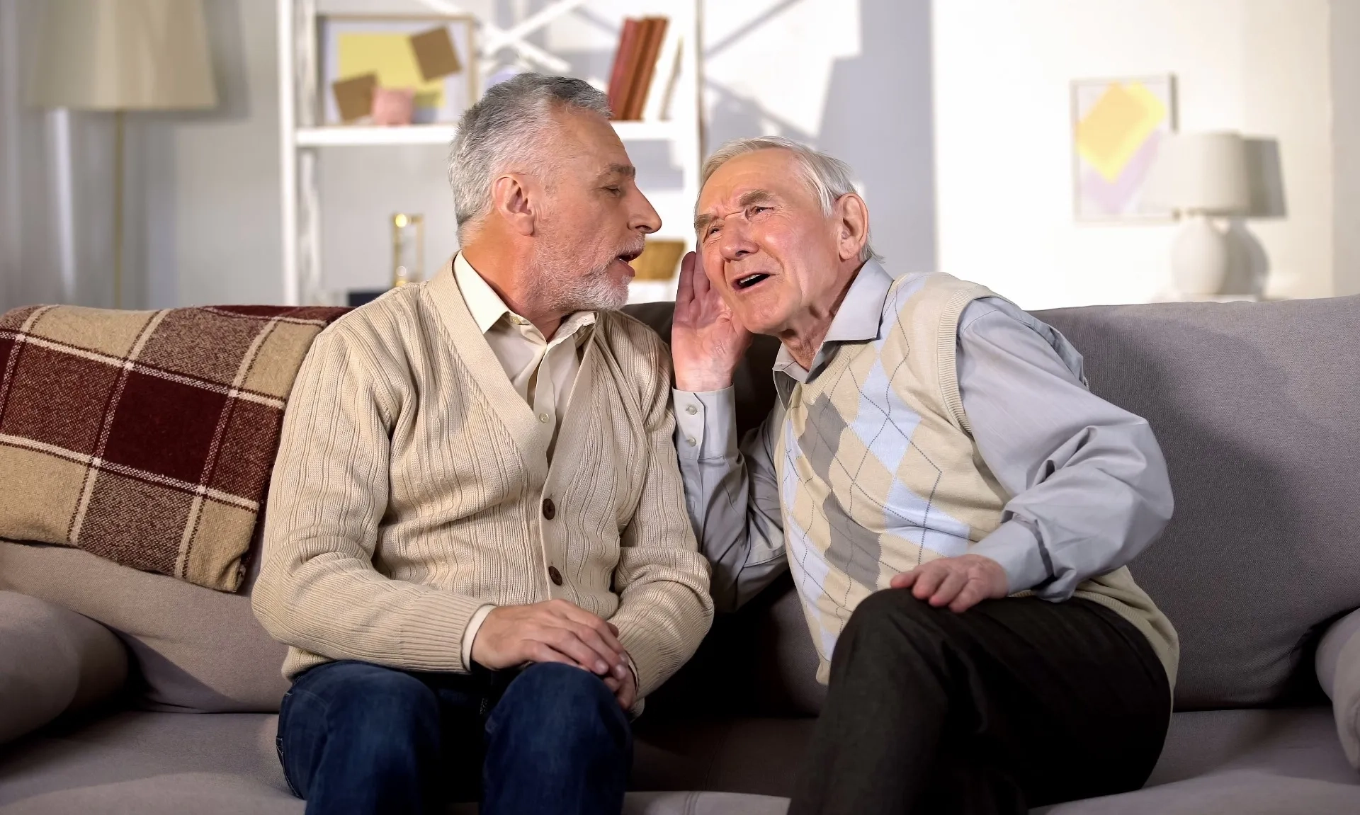 <p>4 Dari 100 Orang Indonesia Alami Gangguan Pendengaran</p>