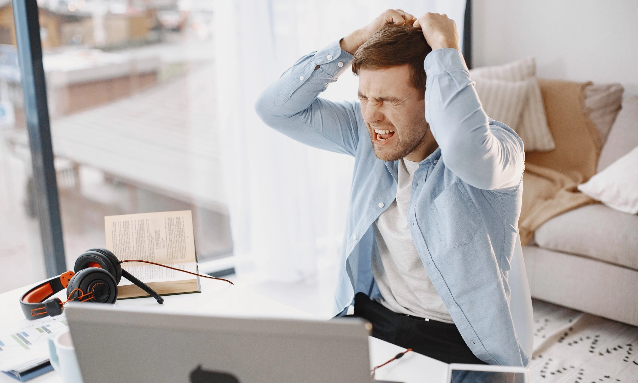 <p>Stres Berdampak Pada Kesehatan Gigi Dan Mulut</p>