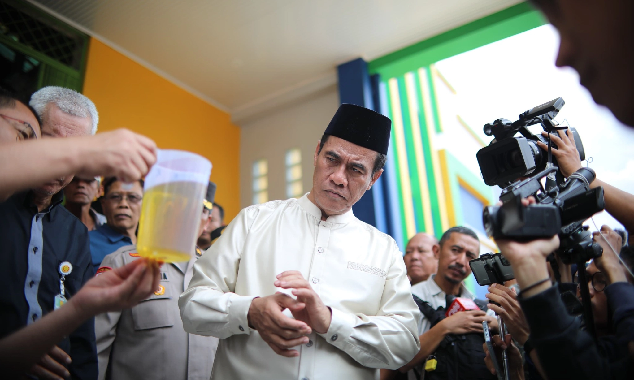 <p>Mentan Temukan 3 Perusahaan MinyaKita Curang di Jakarta</p>