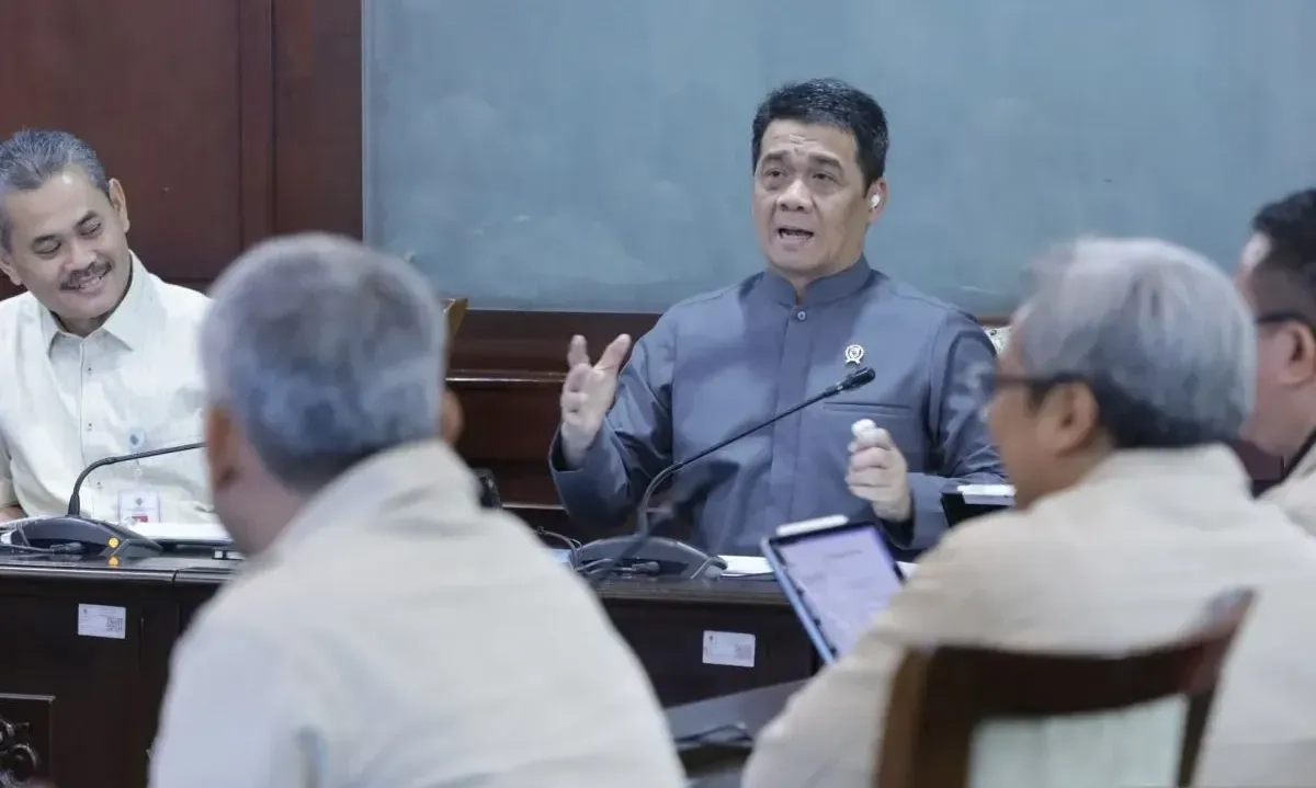 <p id="isPasted">Kemendes Minta Ikatan Arsitek Indonesia (IAI) Buat <em>Design </em>Pengembangan Desa</p>