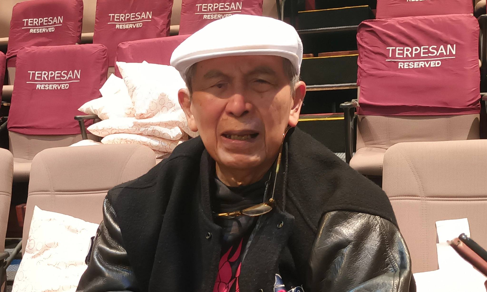 <p>Metode Teater Putu Wijaya: &ldquo;Bertolak dari yang Ada&rdquo; Dan &ldquo;Teror Mental&rdquo;</p>