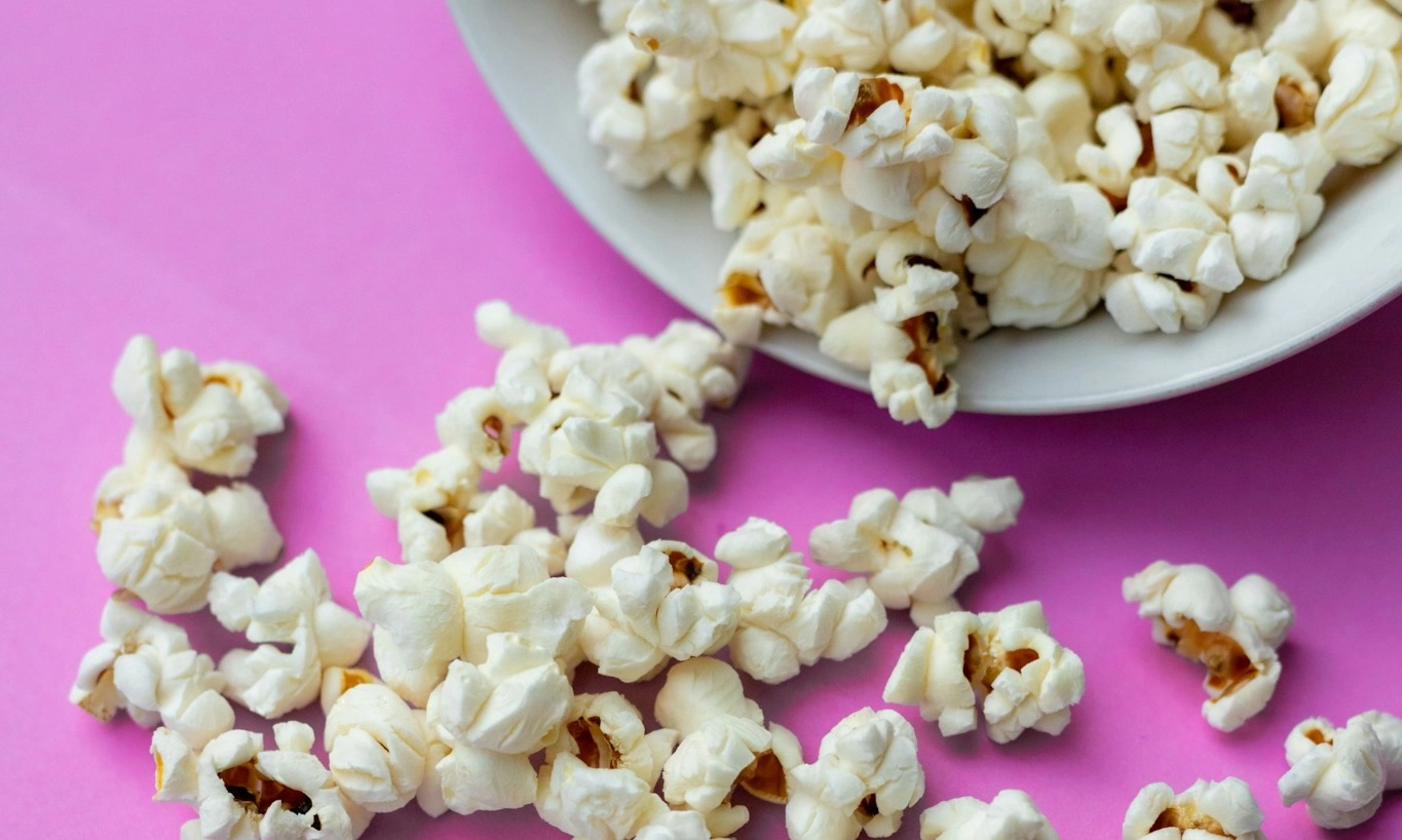<p>Bagaimana <em>Popcorn&nbsp;</em>Bisa Jadi Makanan Yang Berbahaya Untuk Balita</p>