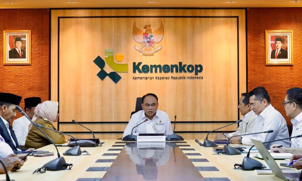 <p id="isPasted">Menkop: Kop Des Merah Putih Dan BUMDes Tak Saling Mematikan</p>