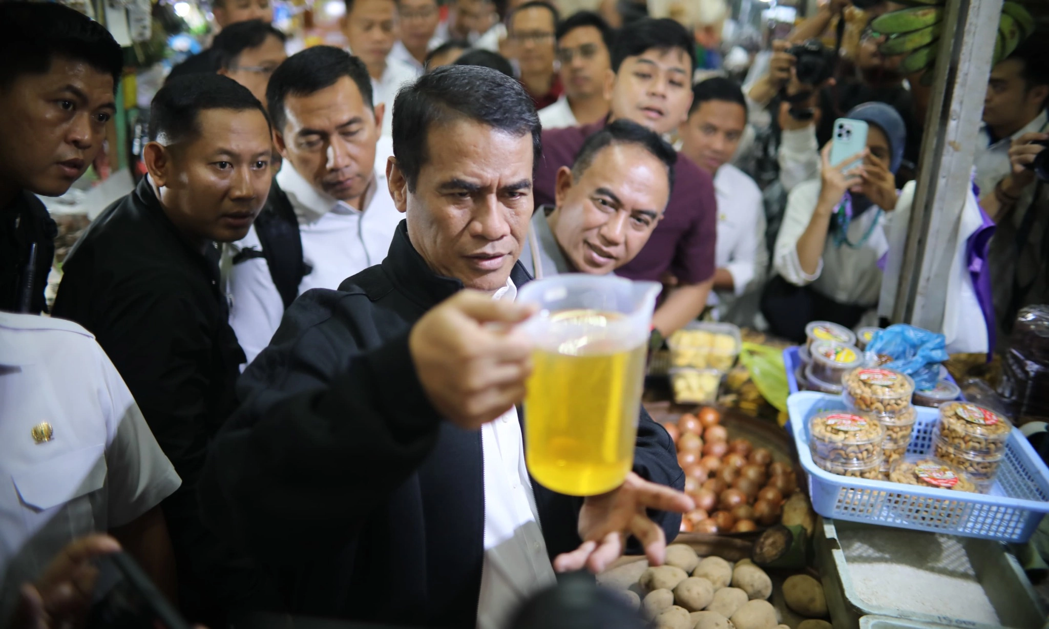 <p>Mentan Temukan Lagi MinyaKita Kurang Takaran Di Solo</p>