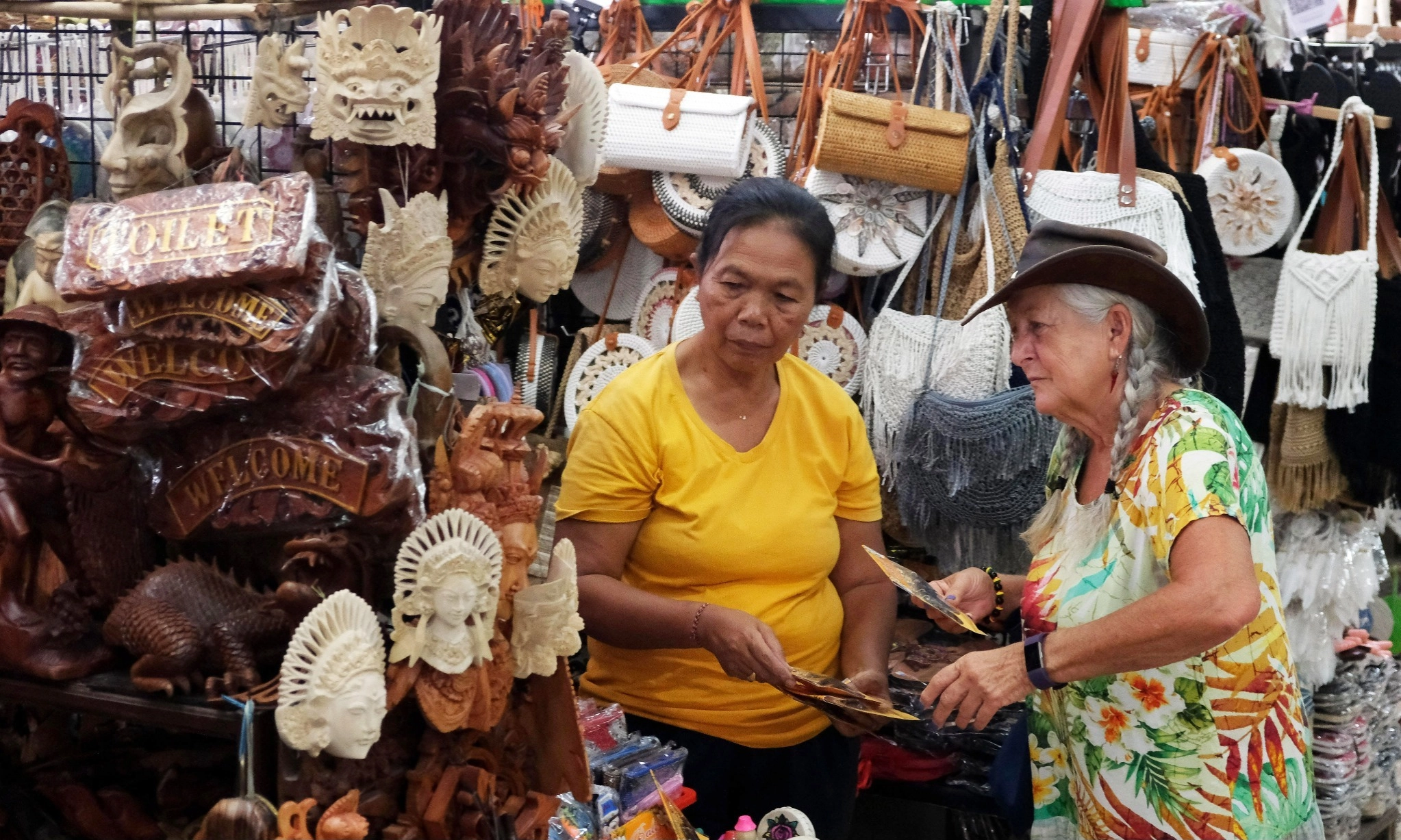 <p>Bersiap Menikmati Libur Lebaran Di 4 Destinasi Wisata Belanja Populer</p>