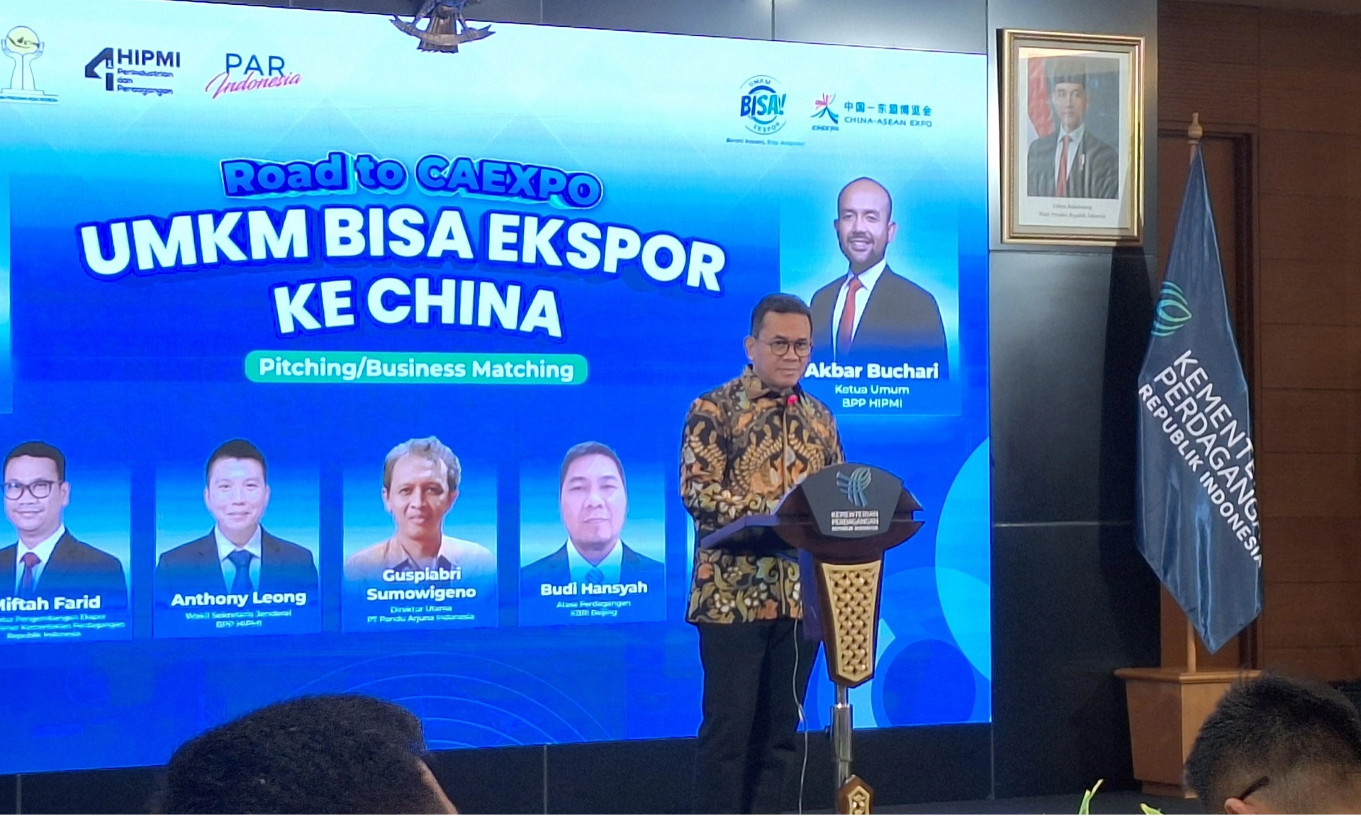 <p>Neraca Dagang Masih Defisit dengan China, Ini Jurus Kemendag Naikkan Ekspor</p>