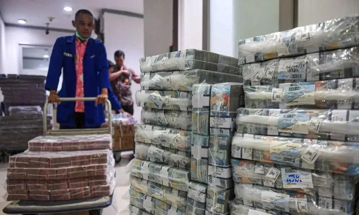 <p>Kadin Prediksi Perputaran Uang Selama Libur Lebaran 2025 Turun</p>